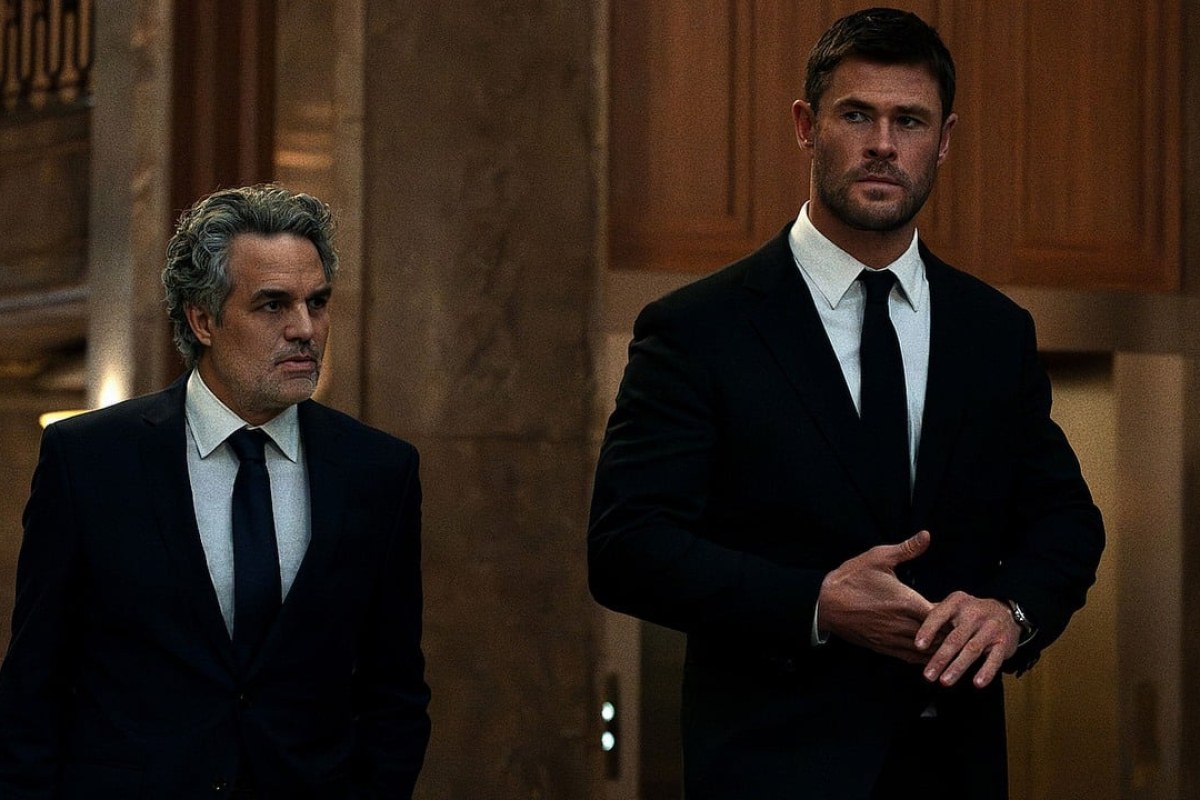 Chris Hemsworth action