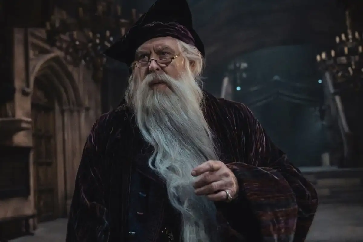 John Lithgow o scenografiach i presji wcielania się w Dumbledore’a