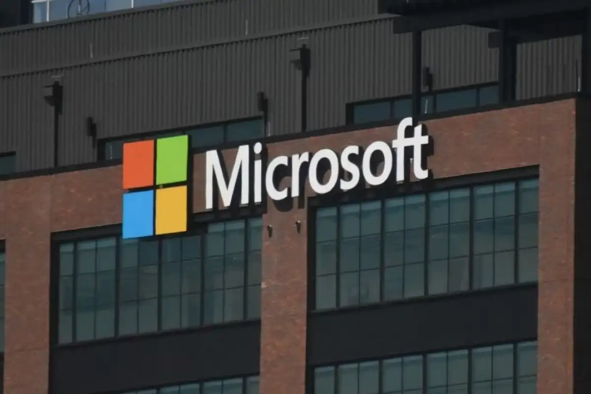 Microsoft oferuje dobrowolne odejścia dla 7% kadry, aby przyspieszyć inwestycje w sztuczną inteligencję