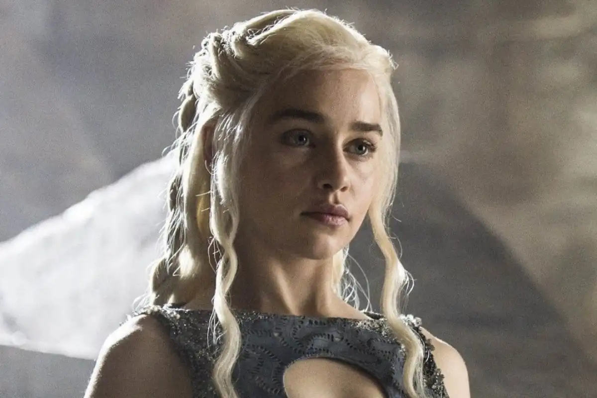 Emilia Clarke o swoich porażkach w wielkich franczyzach: „To nie moja wina, że fani nie polubili tych projektów”